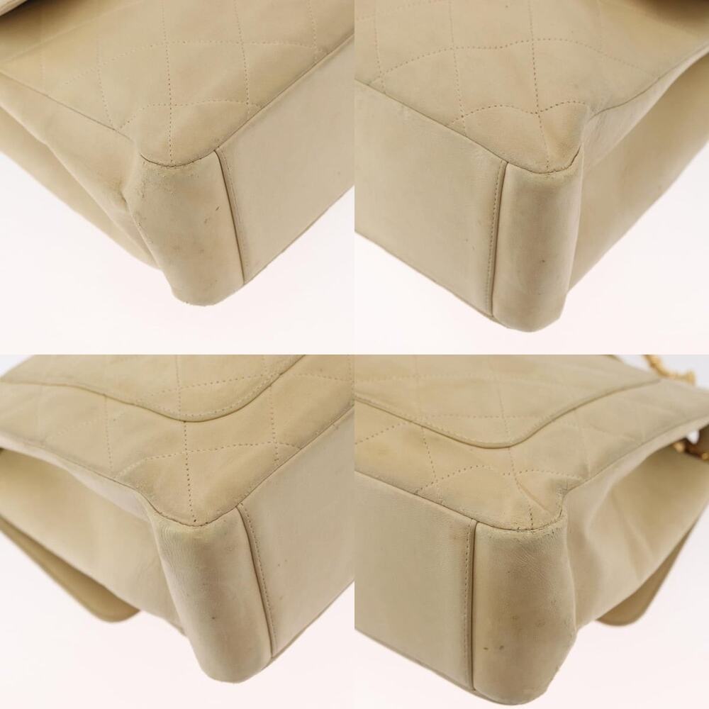 Chanel Matelasse Chain Shoulder Bag - Picture 5 of 8